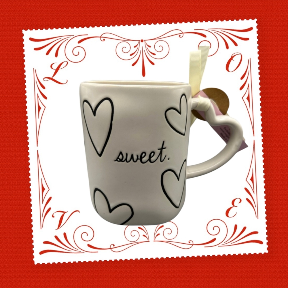 ❤️NWT Rae Dunn White Heart Mug with Sweet Design❤️